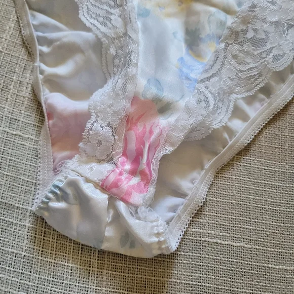 Vintage White Floral Sheer Lace Body Suit